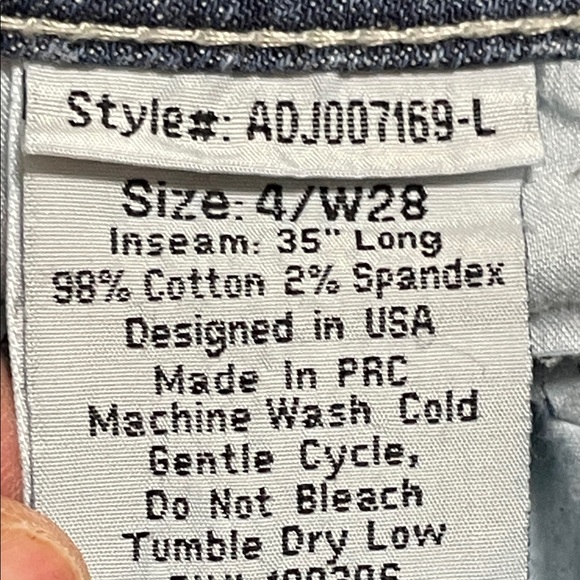 Adiktd Women's Distressed Straight Leg Blue Jeans. Distressed Condition. Size 4. - Picture 10 of 10